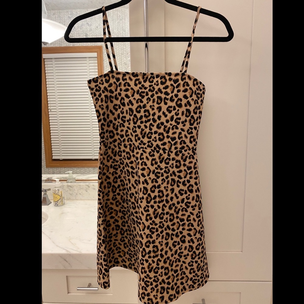 H&M Cheetah Print Mini Dress - Picture 2 of 5